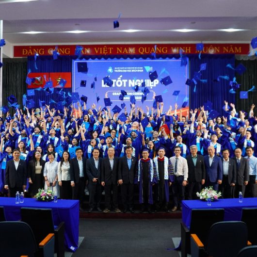 E:\VICE-DEAN\HỌC KỲ 2 2024-2025\Lễ tốt nghiệp t4-2025\10.JPG