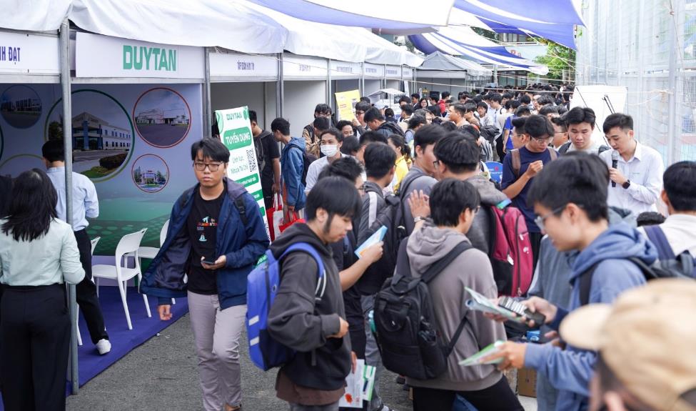 E:\Working\HK 242\Job fair 2025\21.jpg