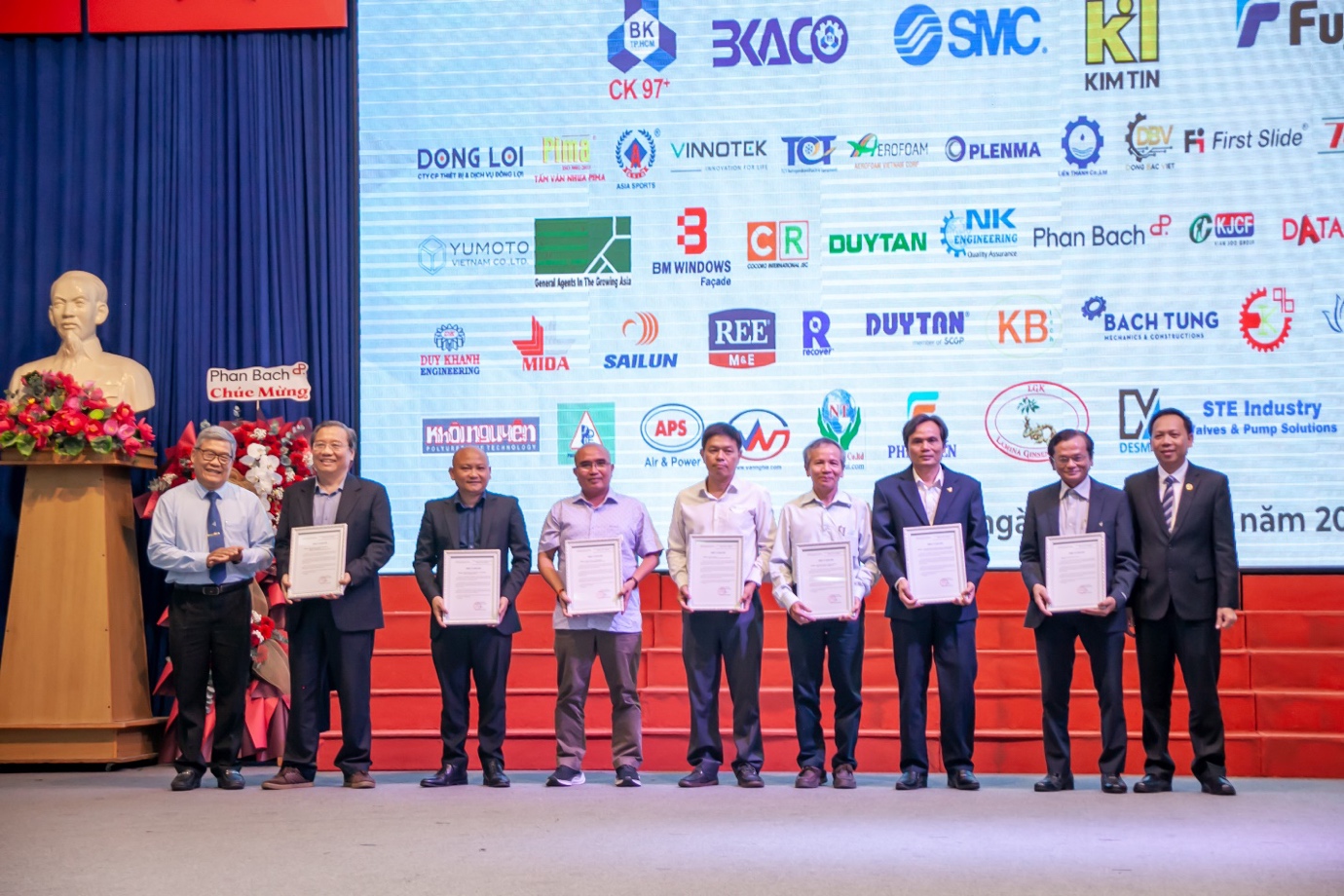 E:\Working\HK 251\Lễ trao học bổng 2025\Post website\11.1.jpg