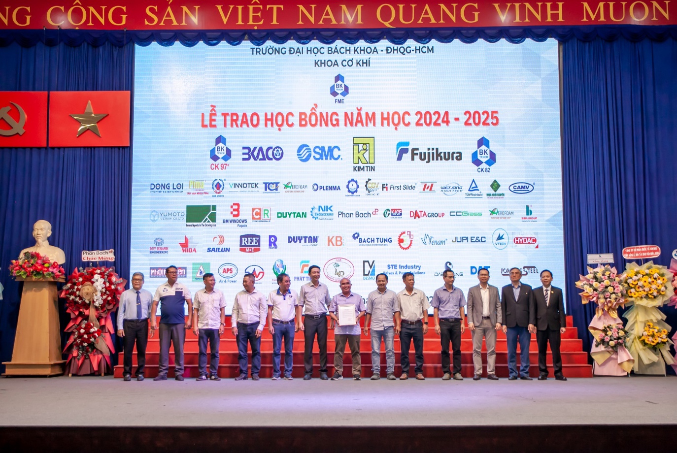 E:\Working\HK 251\Lễ trao học bổng 2025\Post website\12.jpg