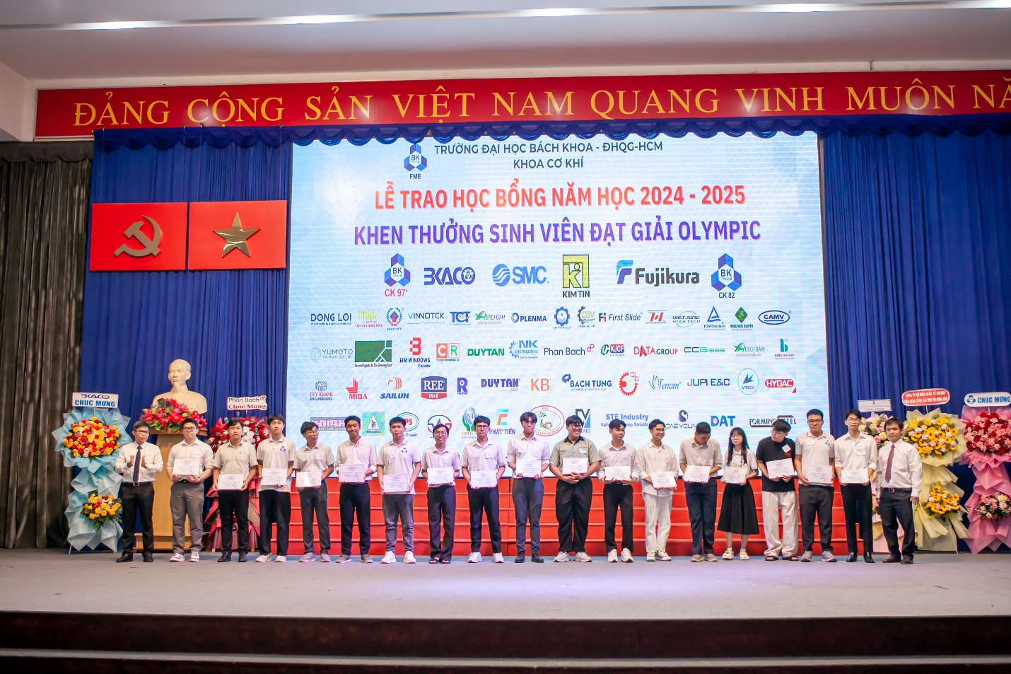 E:\Working\HK 251\Lễ trao học bổng 2025\Post website\14.jpg