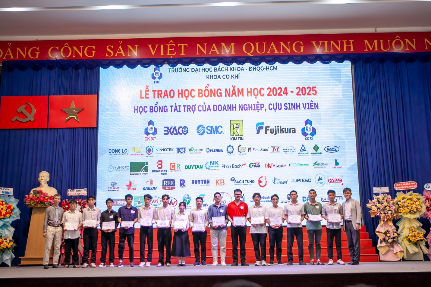 E:\Working\HK 251\Lễ trao học bổng 2025\Post website\22.jpg