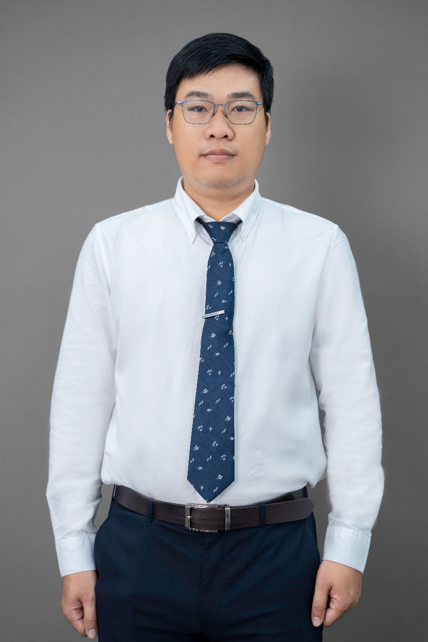 A person wearing a tie and glasses AI-generated content may be incorrect.