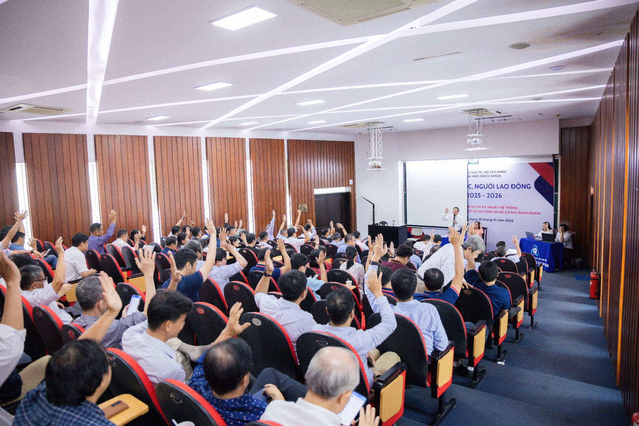 E:\HCMUT Working\Học kỳ 251\HN Công nhân viên chức\7.jpg