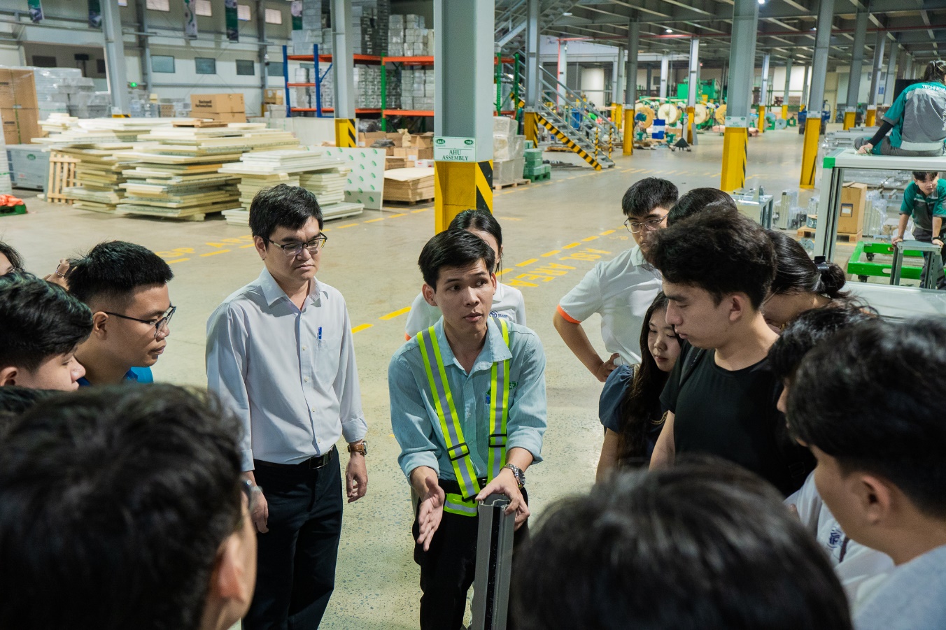 H:\My Drive\52_HK252\Đi thăm quan nhà máy B&A_17.01.2026\Hình Đăng Bài B&A\Hình 8.jpg